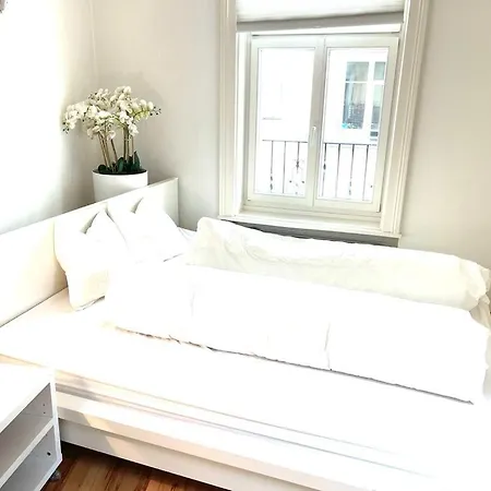 Apartment Schöne 2.5 Zimmer Stadtwohnung mit Balkon im Herzen vom Luzern *