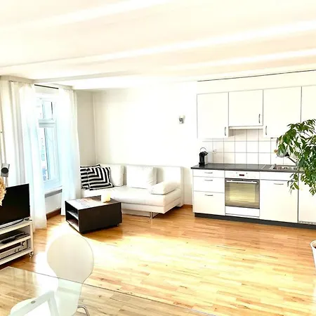 Schoene 2.5 Zimmer Stadtwohnung Mit Balkon Im Herzen Vom Luzern * Lucerna