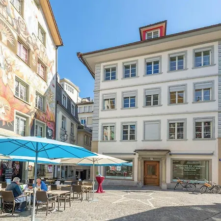 Schoene 2.5 Zimmer Stadtwohnung Mit Balkon Im Herzen Vom Luzern